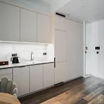 Apartment J&k Towarowa Towers Warsaw