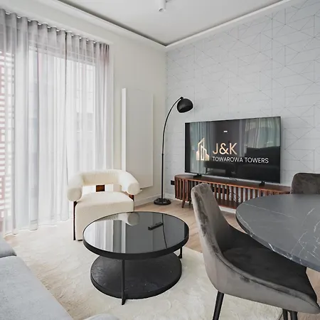 J&k Towarowa Towers Apartamento