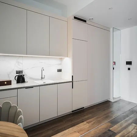 Apartamento J&k Towarowa Towers Varsovia