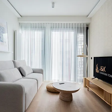 Apartamento J&k Towarowa Towers Varsovia