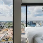 J&k Towarowa Towers Apartman *