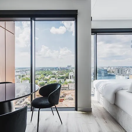 J&k Towarowa Towers Varsovie